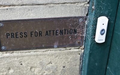 Stel je eens voor dat er 1 zin is waardoor iedereen wel reageert op je telefoontje, app of e-mail?